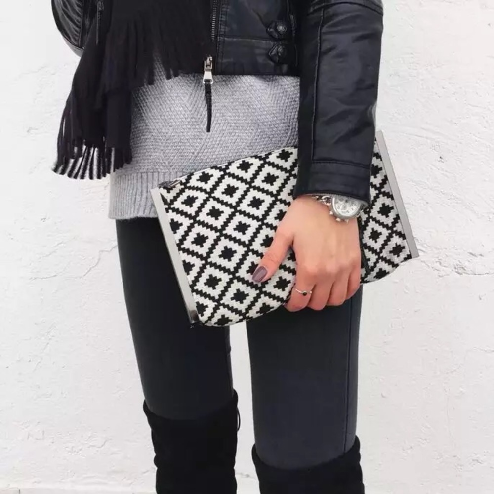 “Black & White is the New Hell Yes”